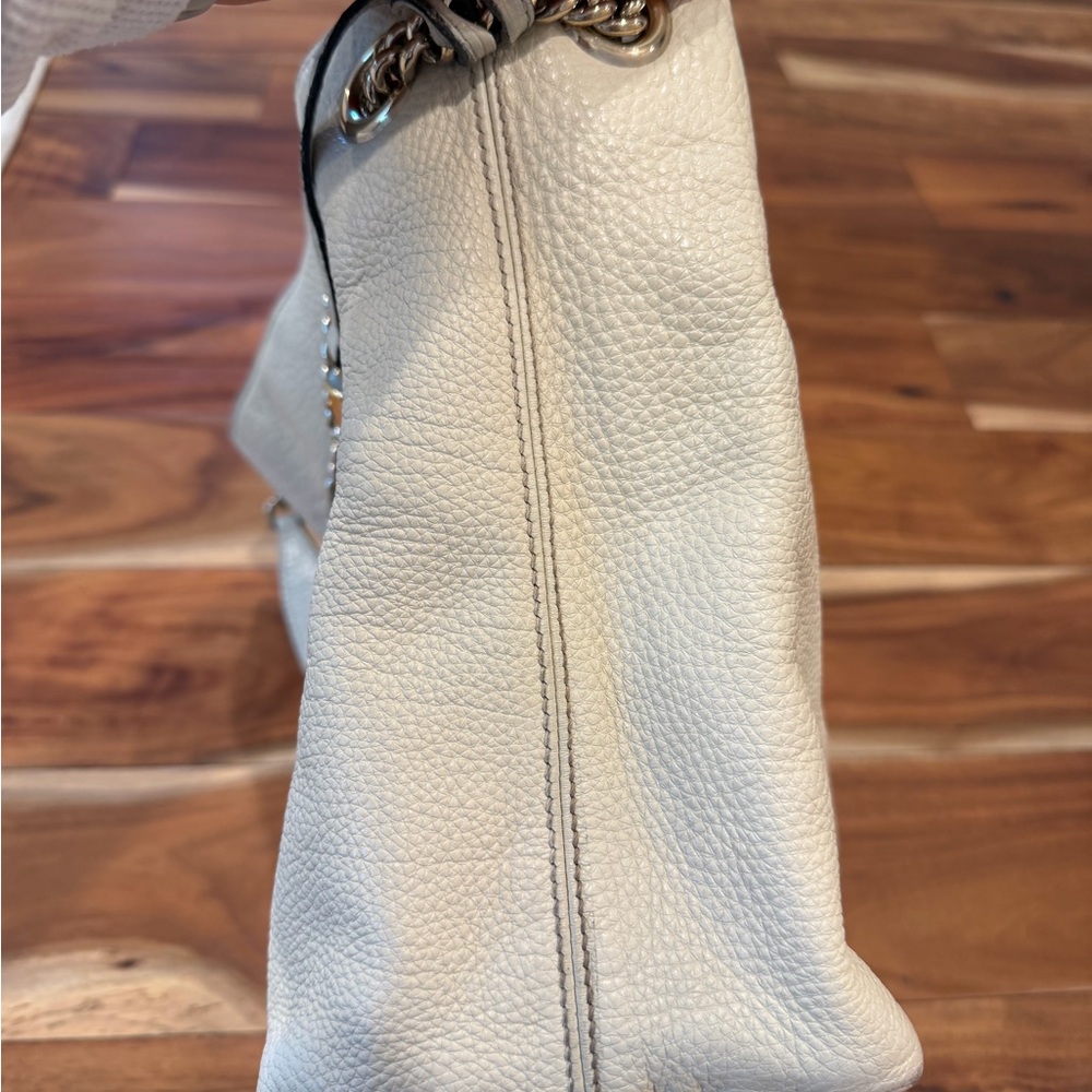 Gucci Cream Leather Shoulder Bag - Picture 8 of 9